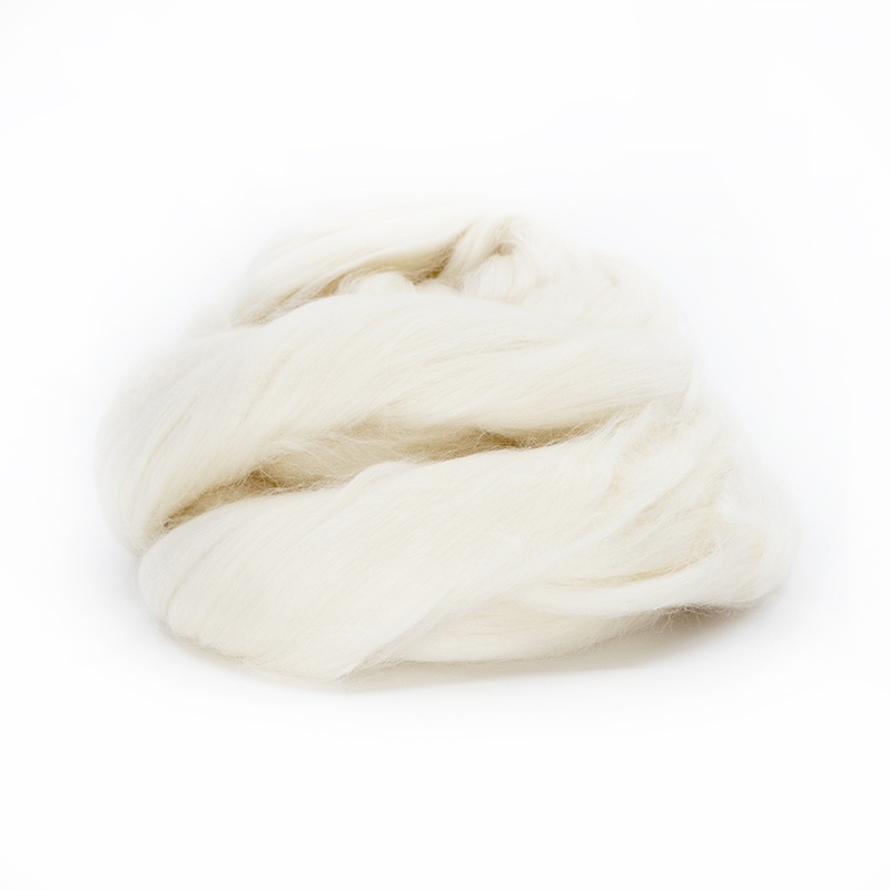Vlákna egyptské bavlny se používají k plstění postaviček, tvorbě a vycpávání hraček. Má středně jemnou strukturu.
Plstit v podstatě znamená s