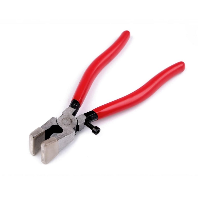 Šperkařské kleště jsou nepostradatelným nástrojem při výrobě šperků a bižuterie.  Jsou vyrobeny z pevného a odolného kovu a mají pogumovanou ú