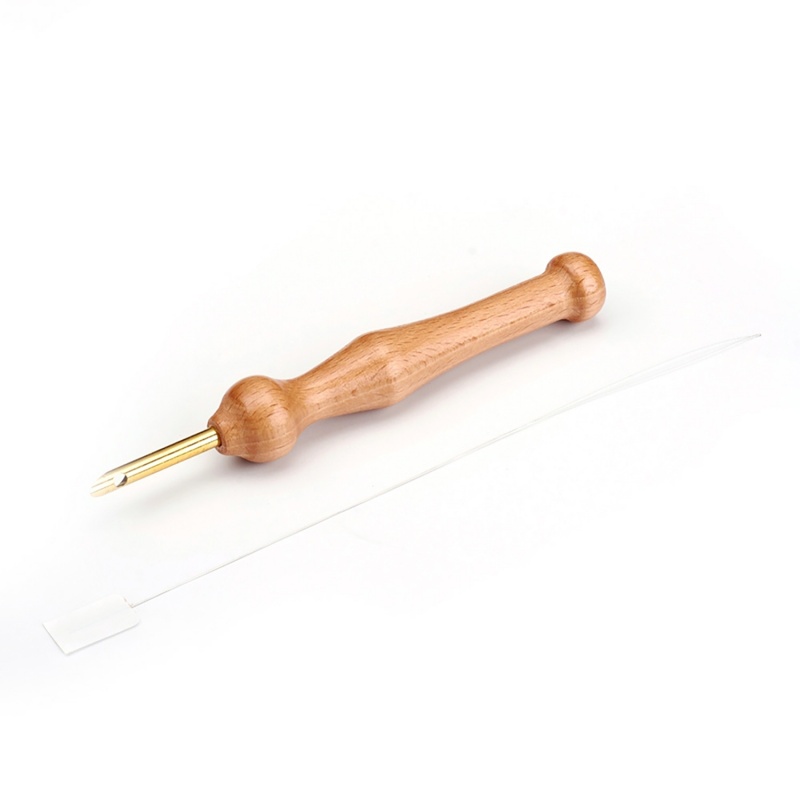 Dutá jehla (Punch needle) či zamačkávací nebo smyčkovací jehla je nástroj pro tvorbu jemné výšivky či dekorování povlečení na polštáře, tvorb