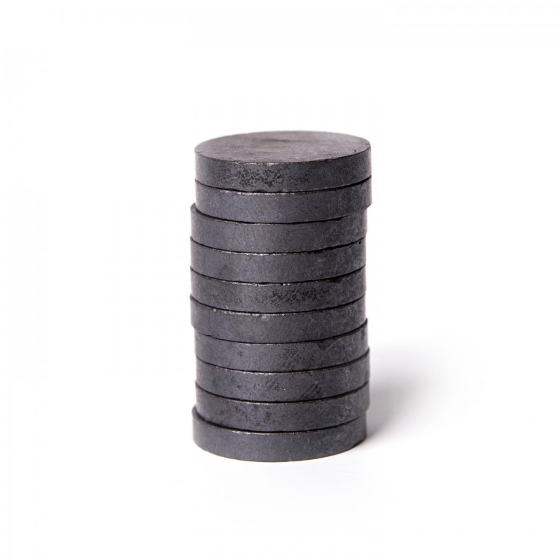 Feritové magnety jsou klasické školní magnety s neomezeným způsobem použití. Rozměry: 25 x 3 mm Hmotnost: 7,2 g Max. teplota použití: 250 °C Magneti