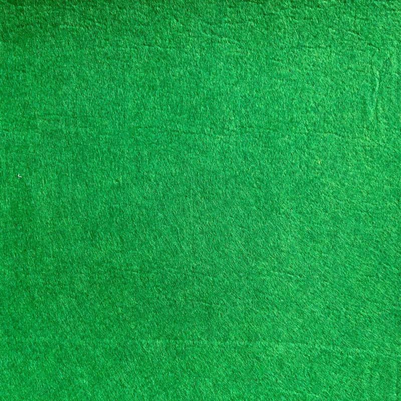 Filc tloušťky 3 mm je dekorační, polovlněná plst se používá především k dekoračním účelům , k výrobě hraček, panenek, ozdob a dekorací, jak