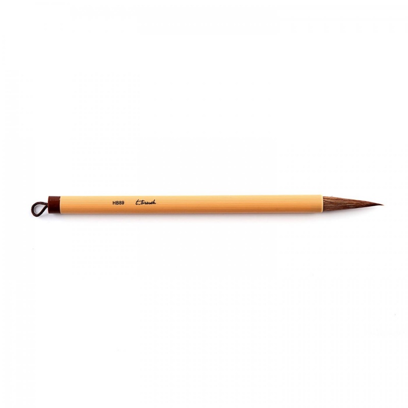Štětec t-brush se používá pro kaligrafii - umění psaní, krasopisu a pro práci s inkoustem obecně. Jedná se o štětec s dlouhou rukojetí s okem vhod