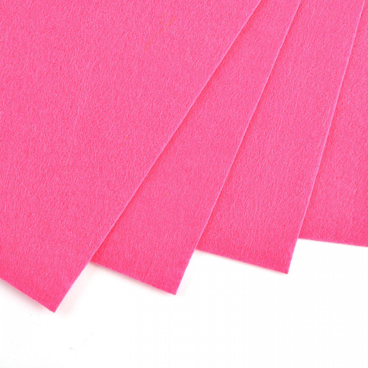 Filc 20 x 30 cm, tloušťka 1 mm, magenta, 10 ks